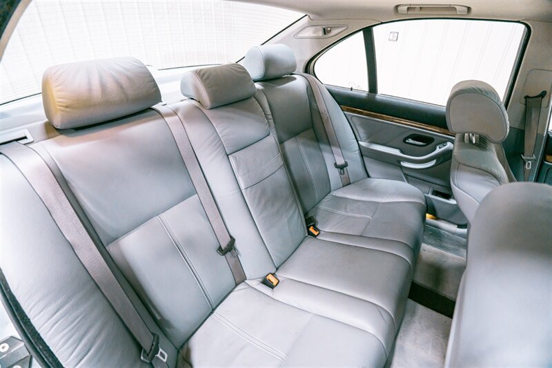 Used 1997 BMW 540i Sedan RWD image 23