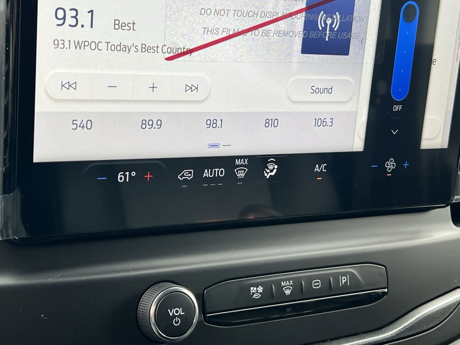 New 2026 Ford Transit 250 148 Medium Roof w/ Load Area Protection Package image 19