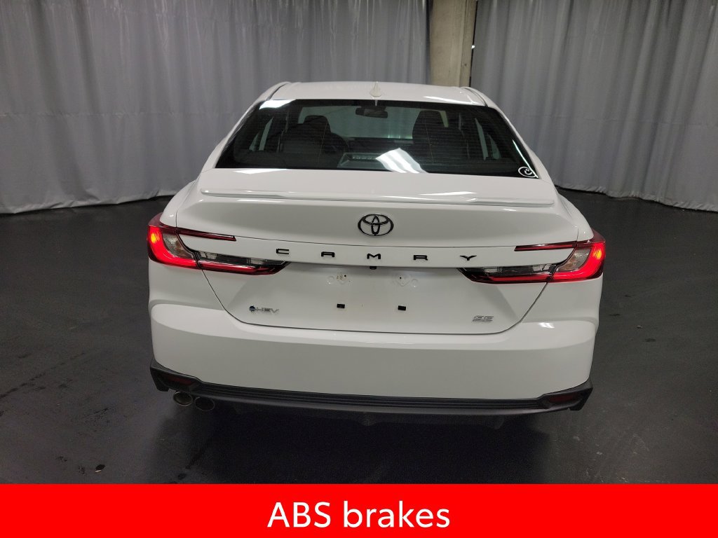 Used 2025 Toyota Camry SE FWD image 7