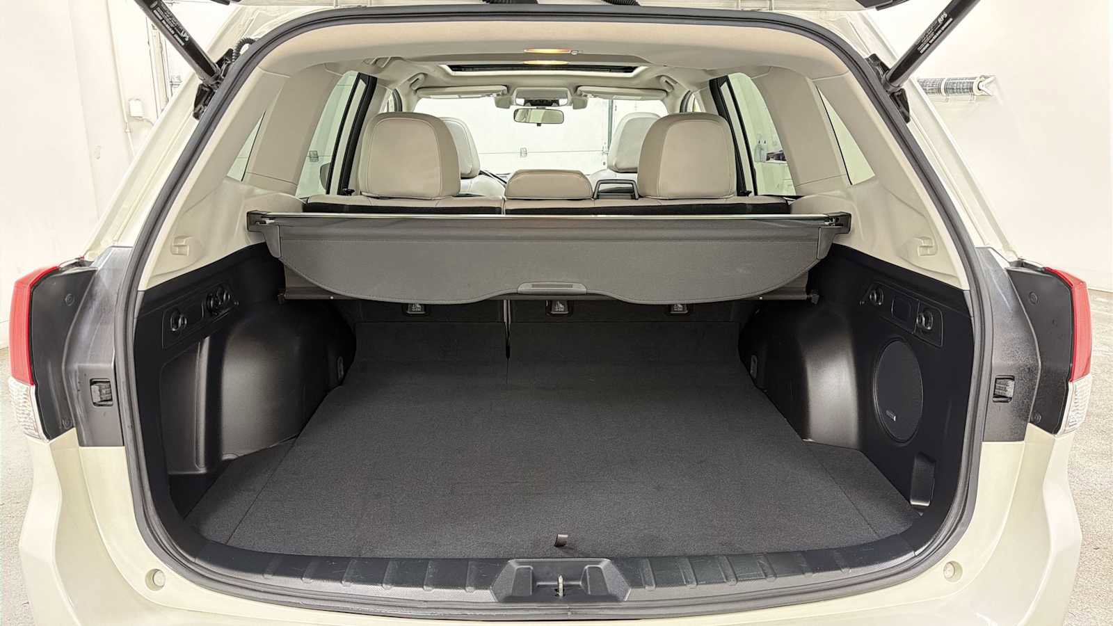 Used 2019 Subaru Forester Limited AWD/4WD image 28