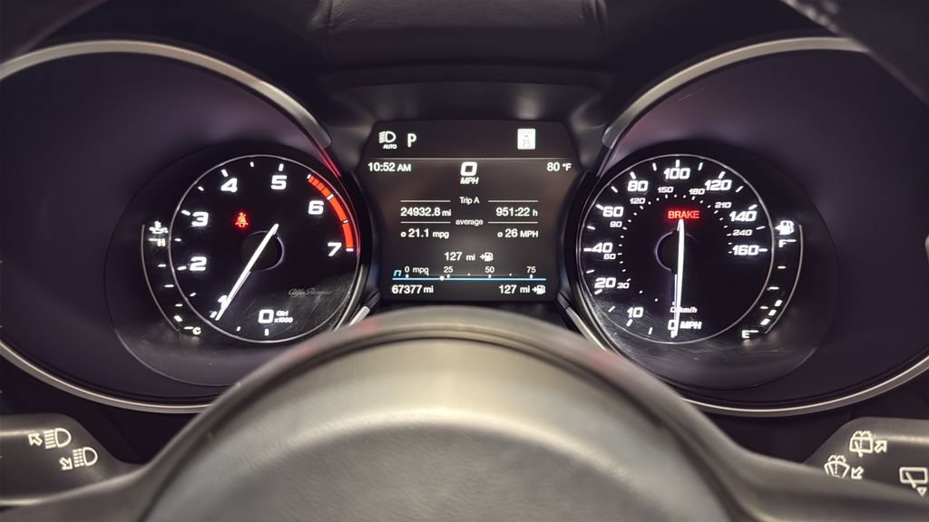 Used 2022 Alfa Romeo Stelvio Veloce AWD/4WD image 26