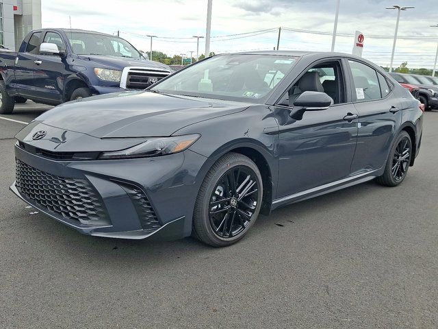 New 2026 Toyota Camry SE image 3