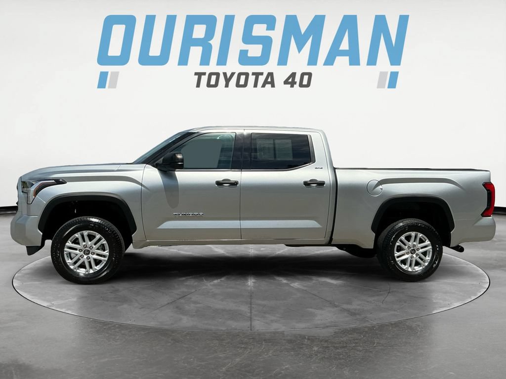 Used 2022 Toyota Tundra SR5 AWD/4WD image 4