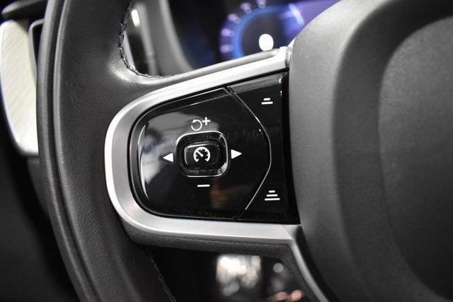 Used 2022 Volvo XC60 B5 Inscription w/ Climate Package image 29