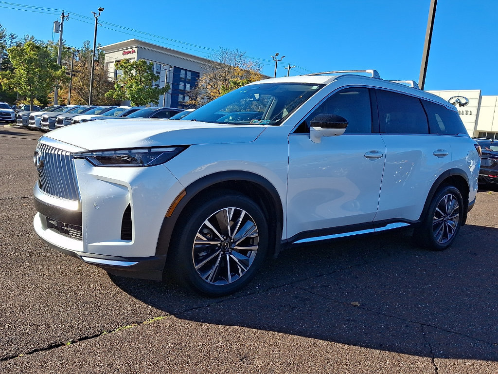 Certified 2026 INFINITI QX60 Luxe w/ Cargo Package AWD/4WD image 3