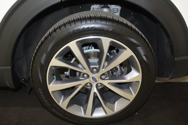 Used 2025 Ford Explorer Platinum w/ Ultimate Package image 22