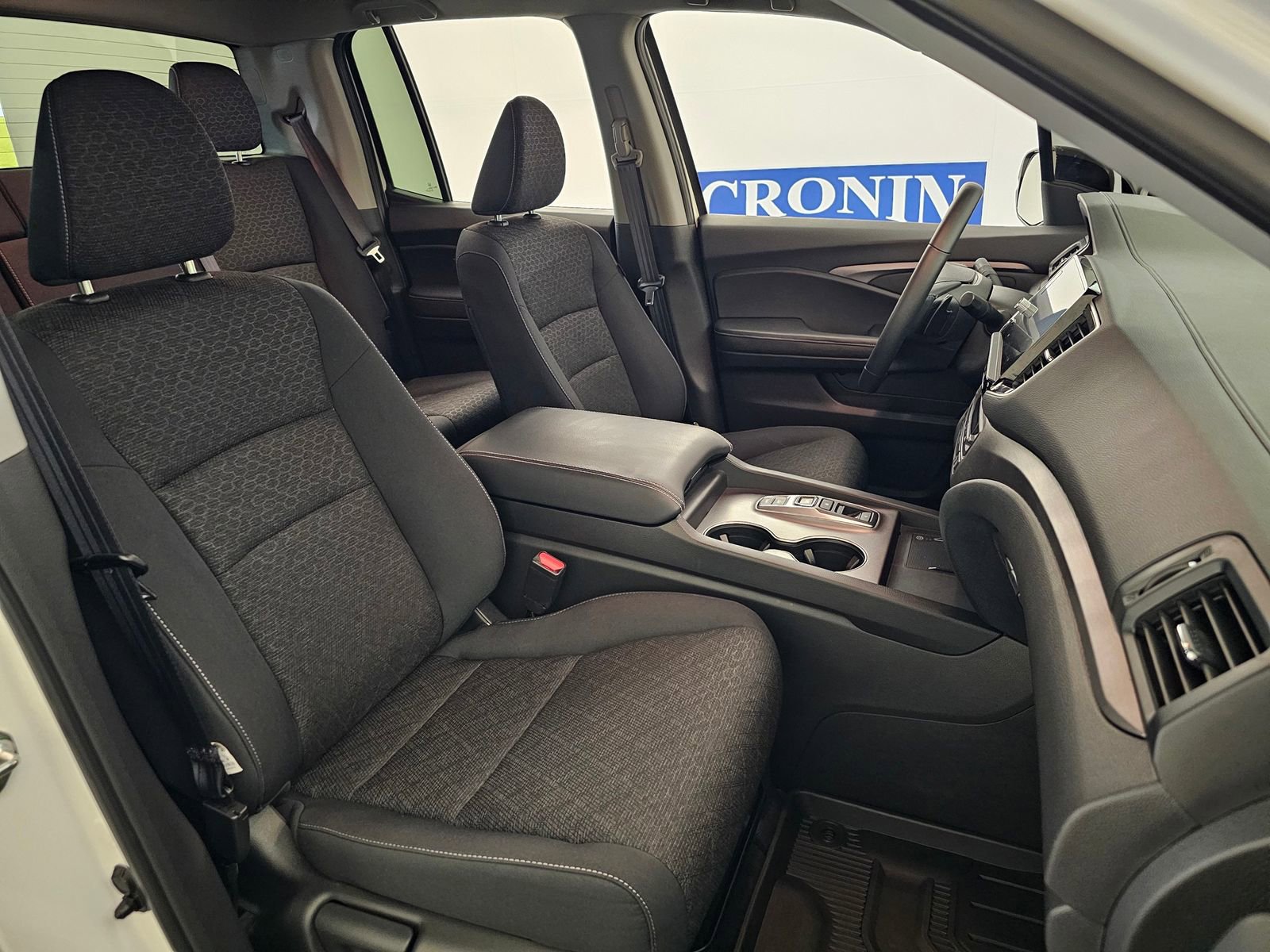 Used 2025 Honda Ridgeline Sport image 25