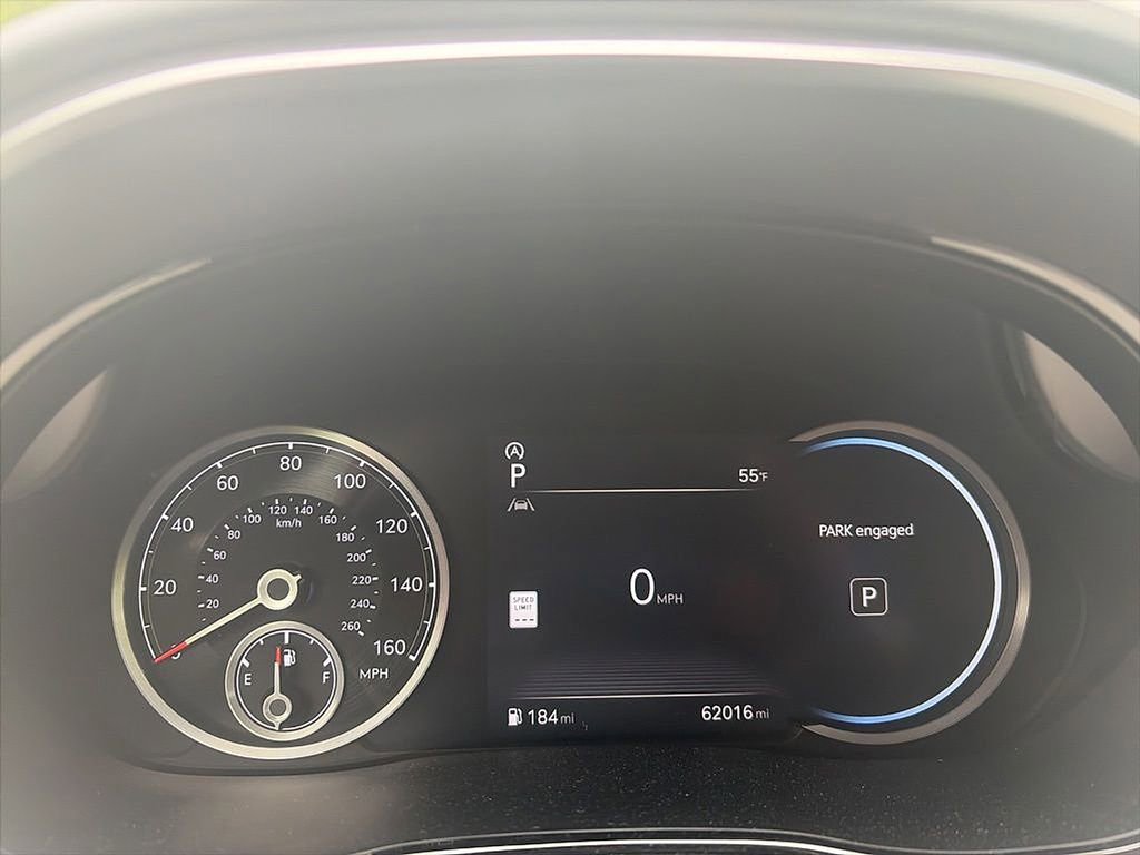 Used 2022 Genesis GV70 2.5T w/ Select Package AWD/4WD image 11
