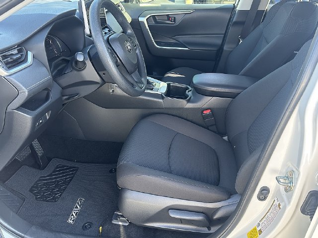 Certified 2025 Toyota RAV4 LE FWD image 20