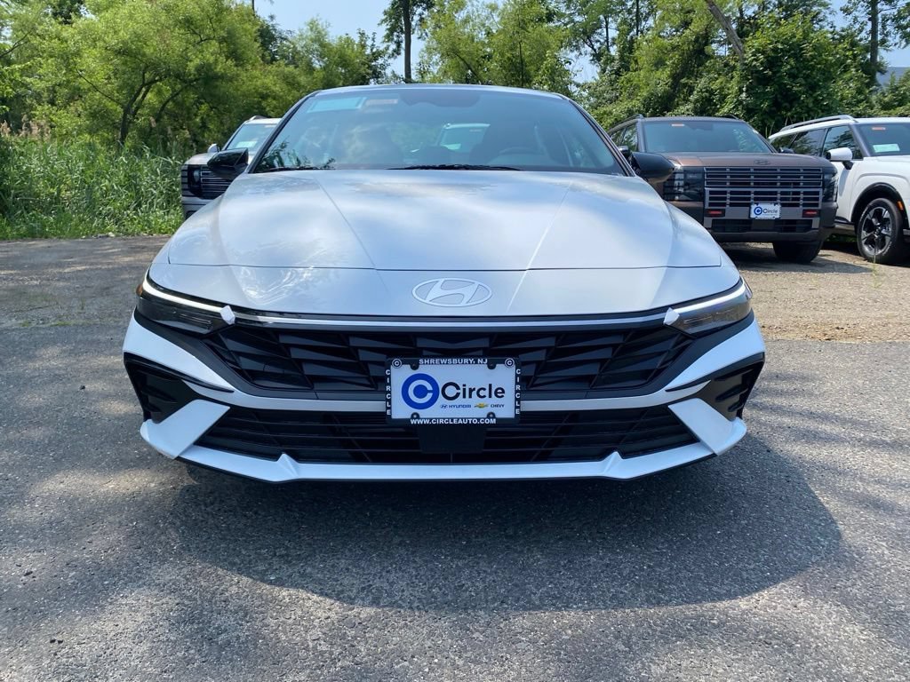 New 2026 Hyundai Elantra SEL Sport Premium FWD image 3
