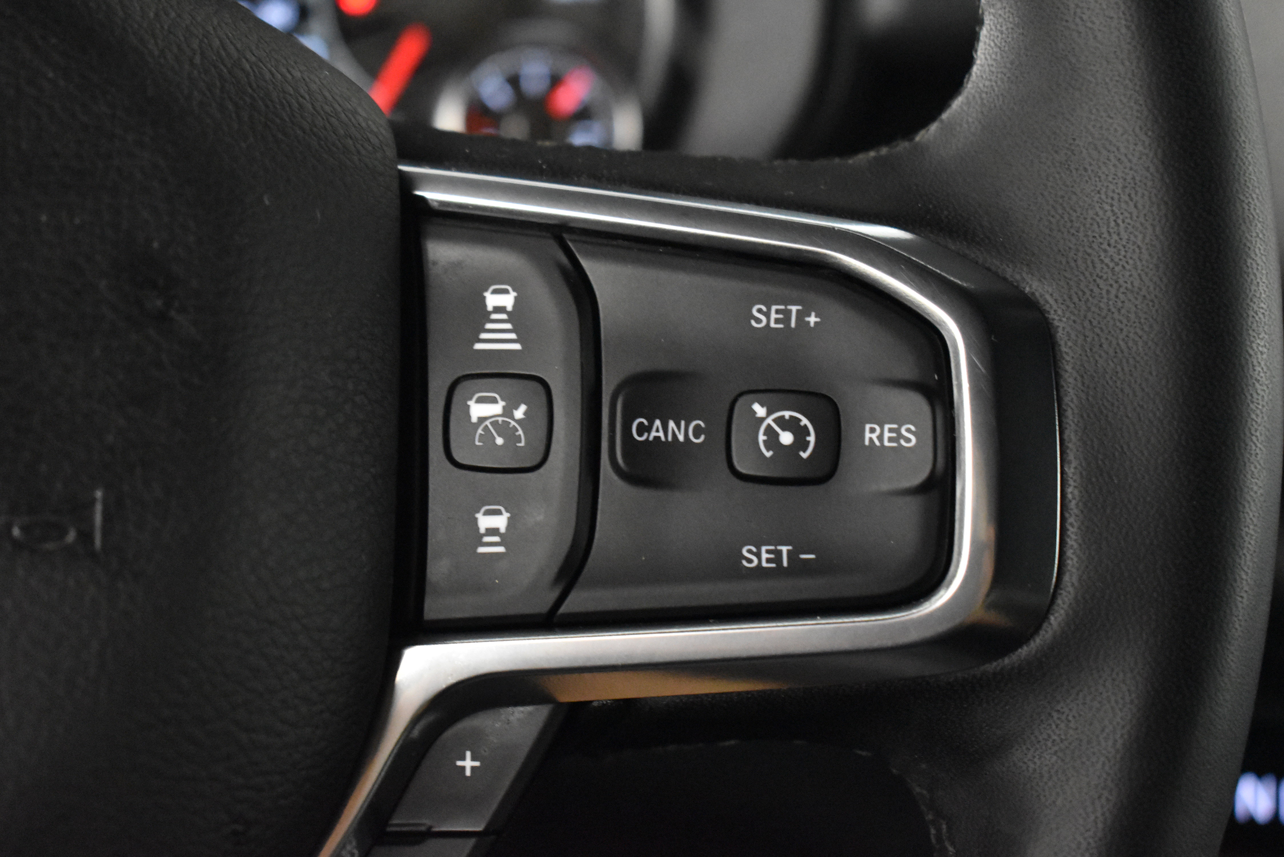 Used 2025 RAM 1500 Laramie image 22