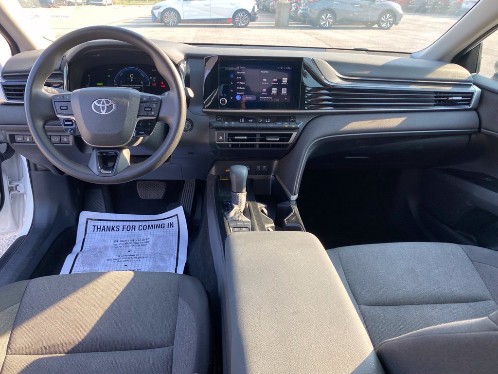 Used 2025 Toyota Camry LE FWD image 28