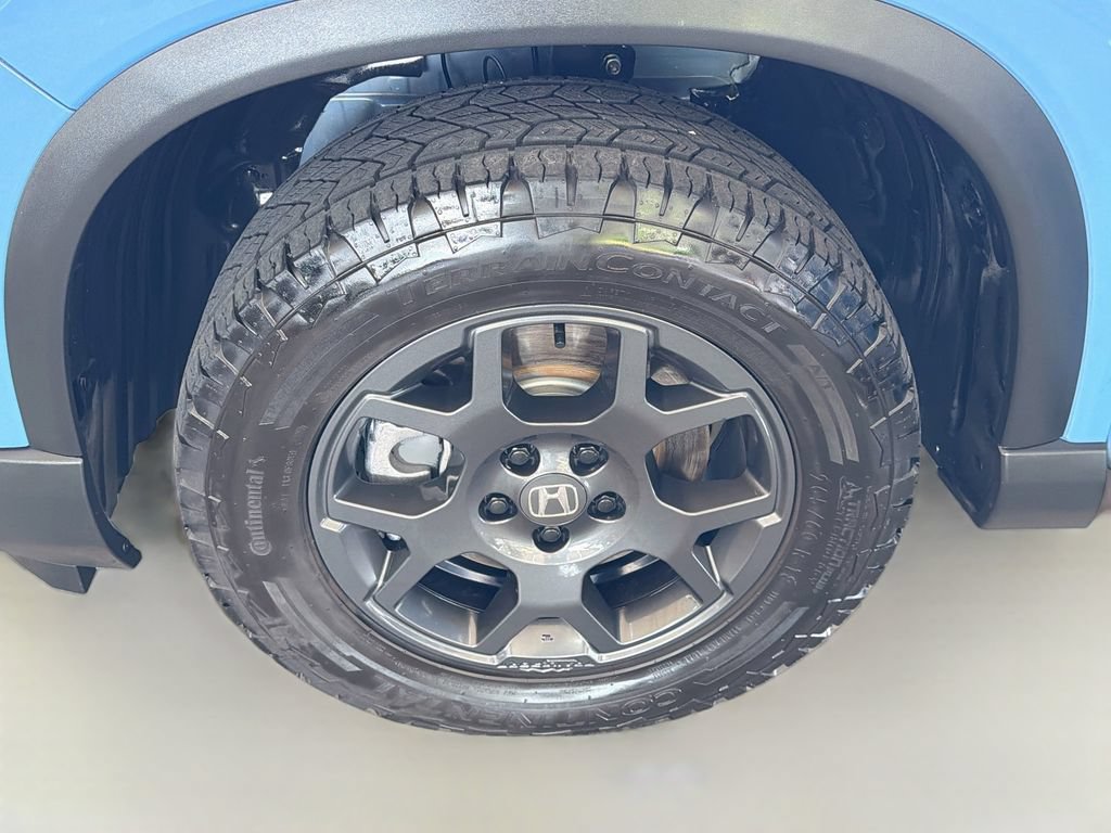 Used 2025 Honda Pilot TrailSport image 38