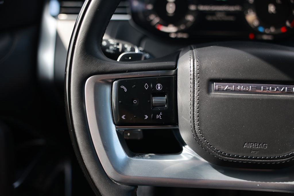 Used 2025 Land Rover Range Rover Long Wheelbase SE image 20