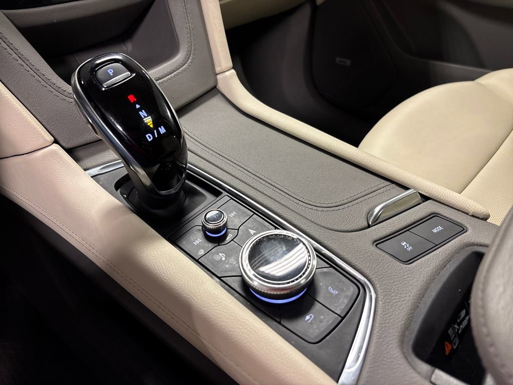 Used 2023 Cadillac XT6 Premium Luxury image 35