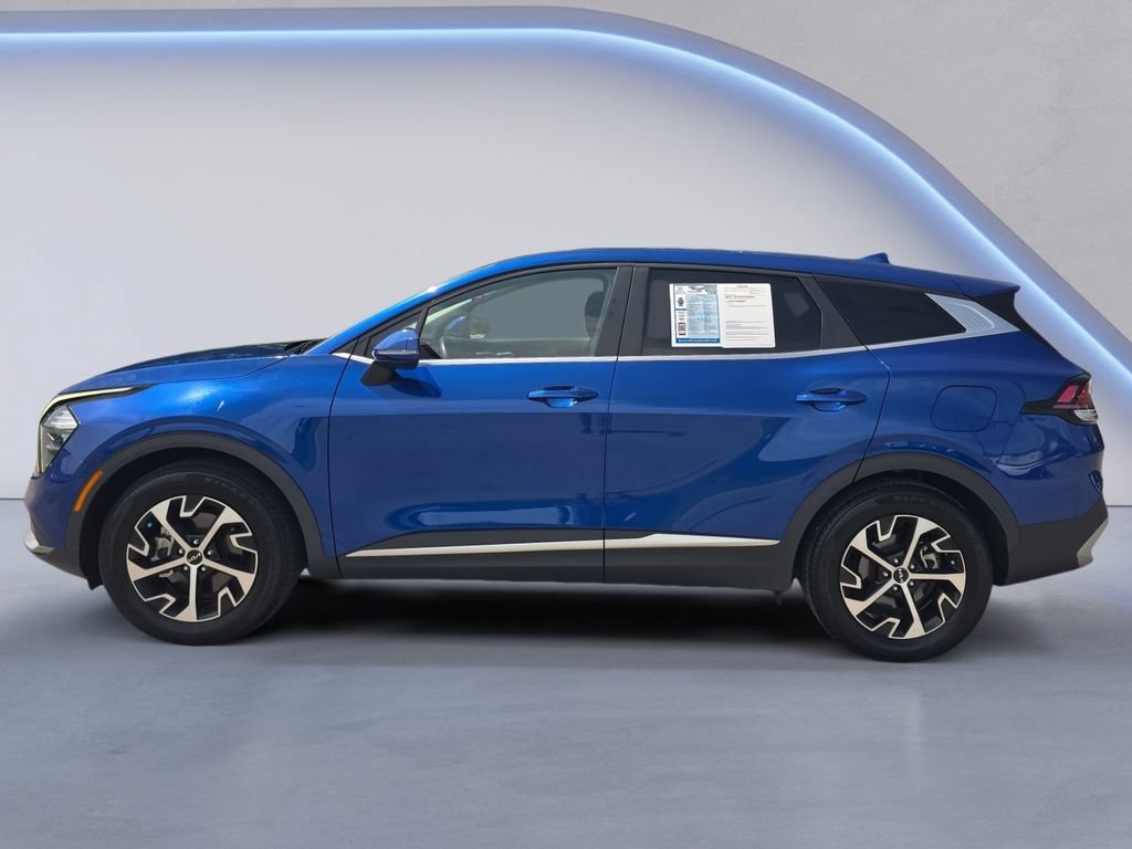 Used 2023 Kia Sportage EX FWD image 2