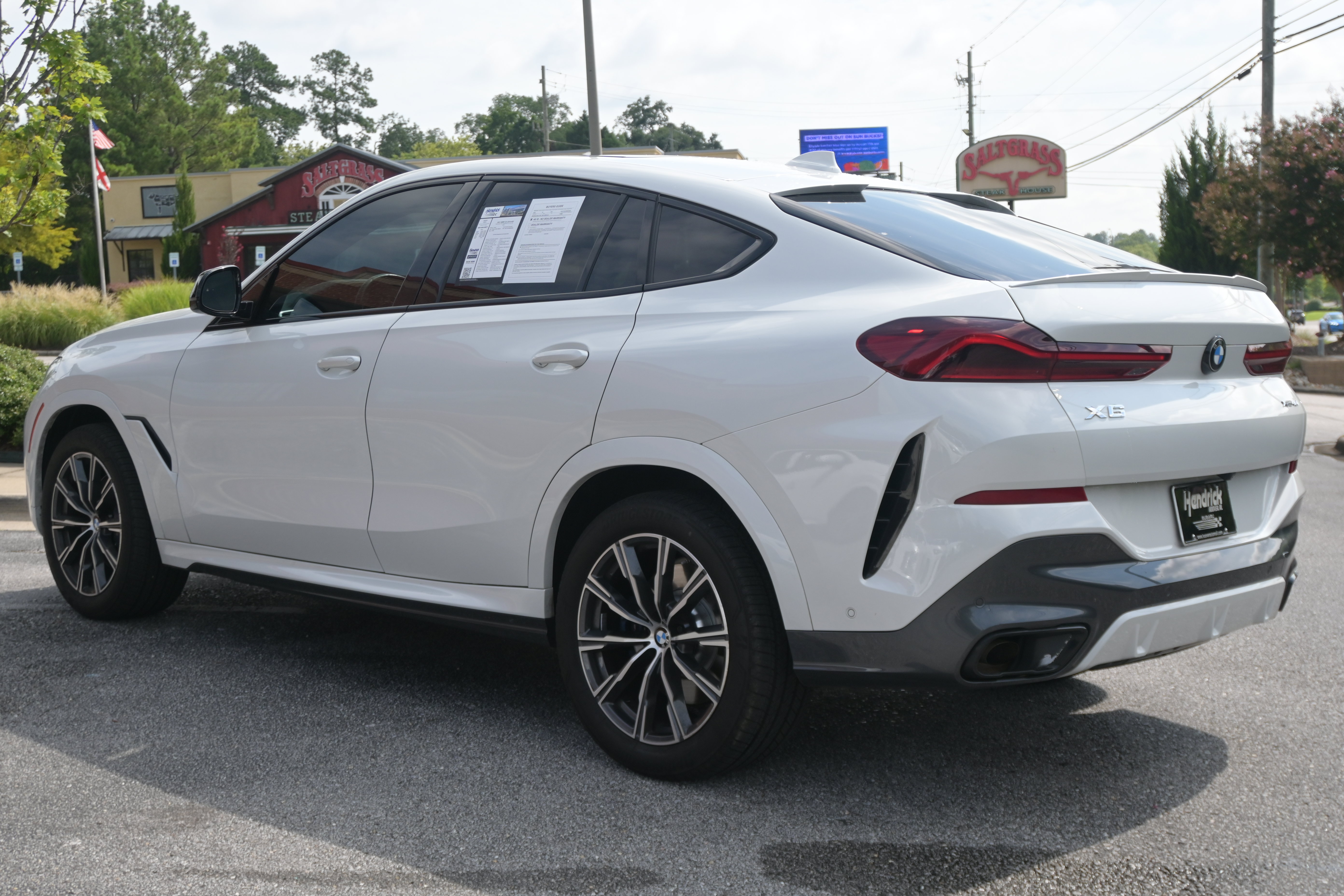 Used 2021 BMW X6 xDrive40i w/ Executive Package AWD/4WD image 7