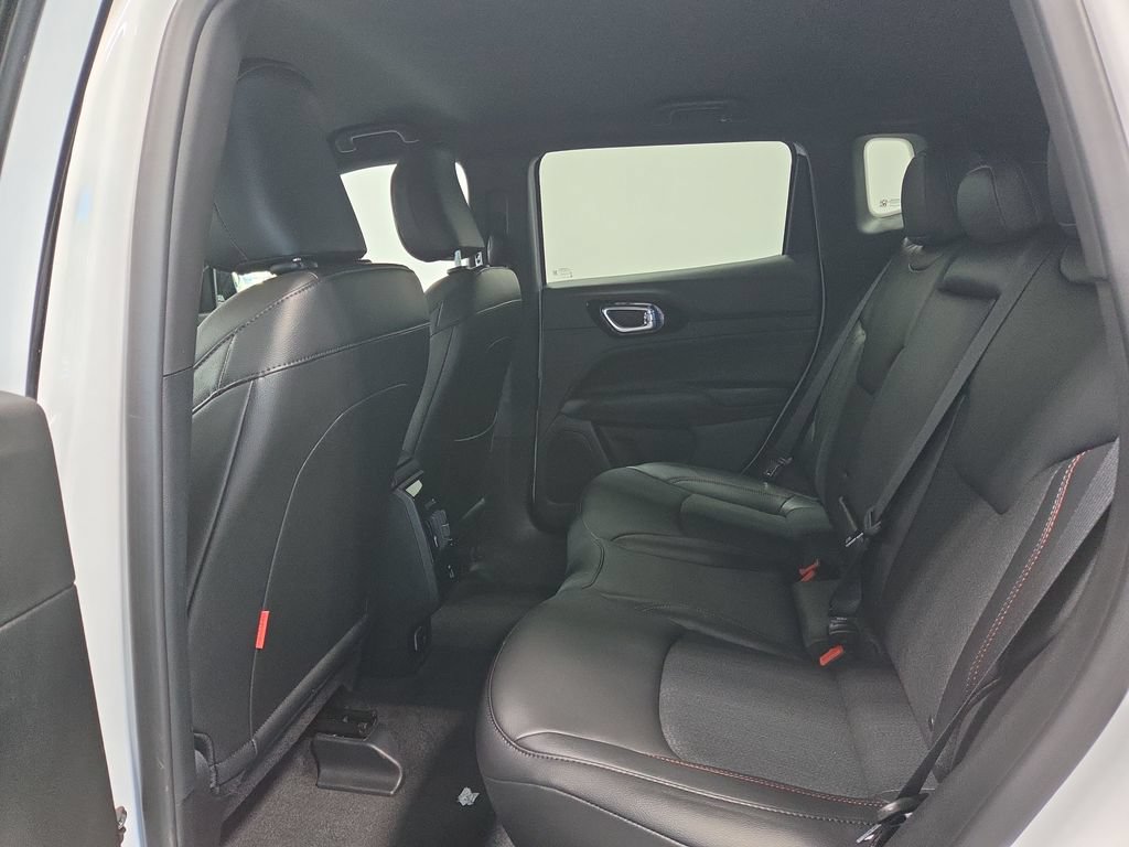 New 2026 Jeep Compass Trailhawk AWD/4WD image 17