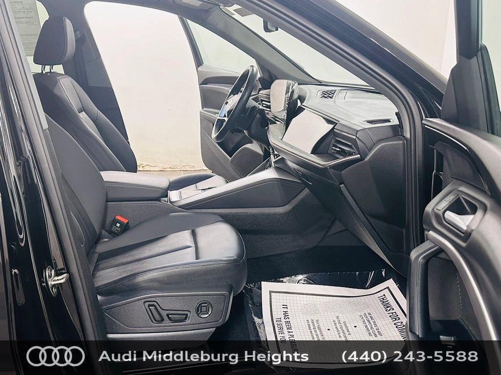 Used 2025 Audi Q5 Premium AWD/4WD image 8