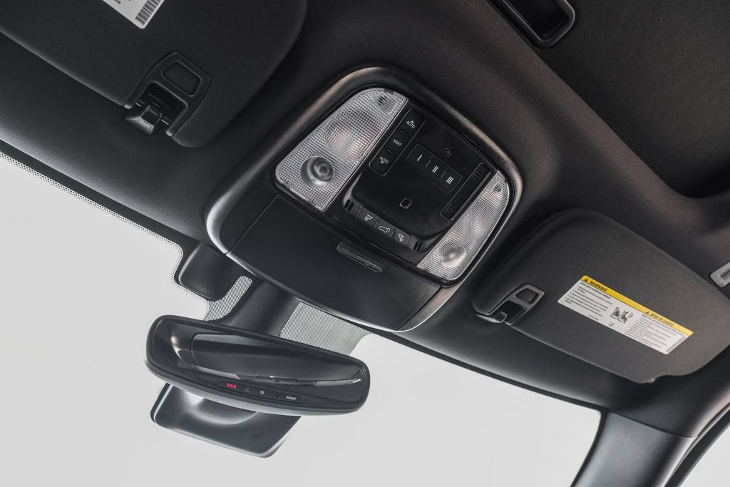 Used 2025 Dodge Durango R/T AWD/4WD image 30