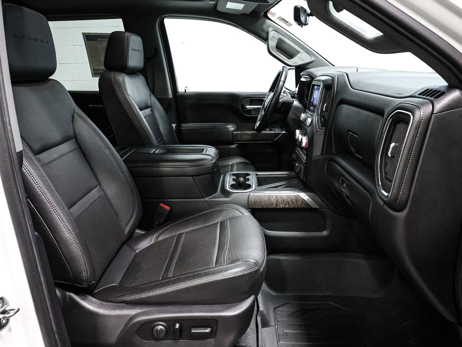 Used 2020 GMC Sierra 1500 Denali w/ Denali Ultimate Package image 26