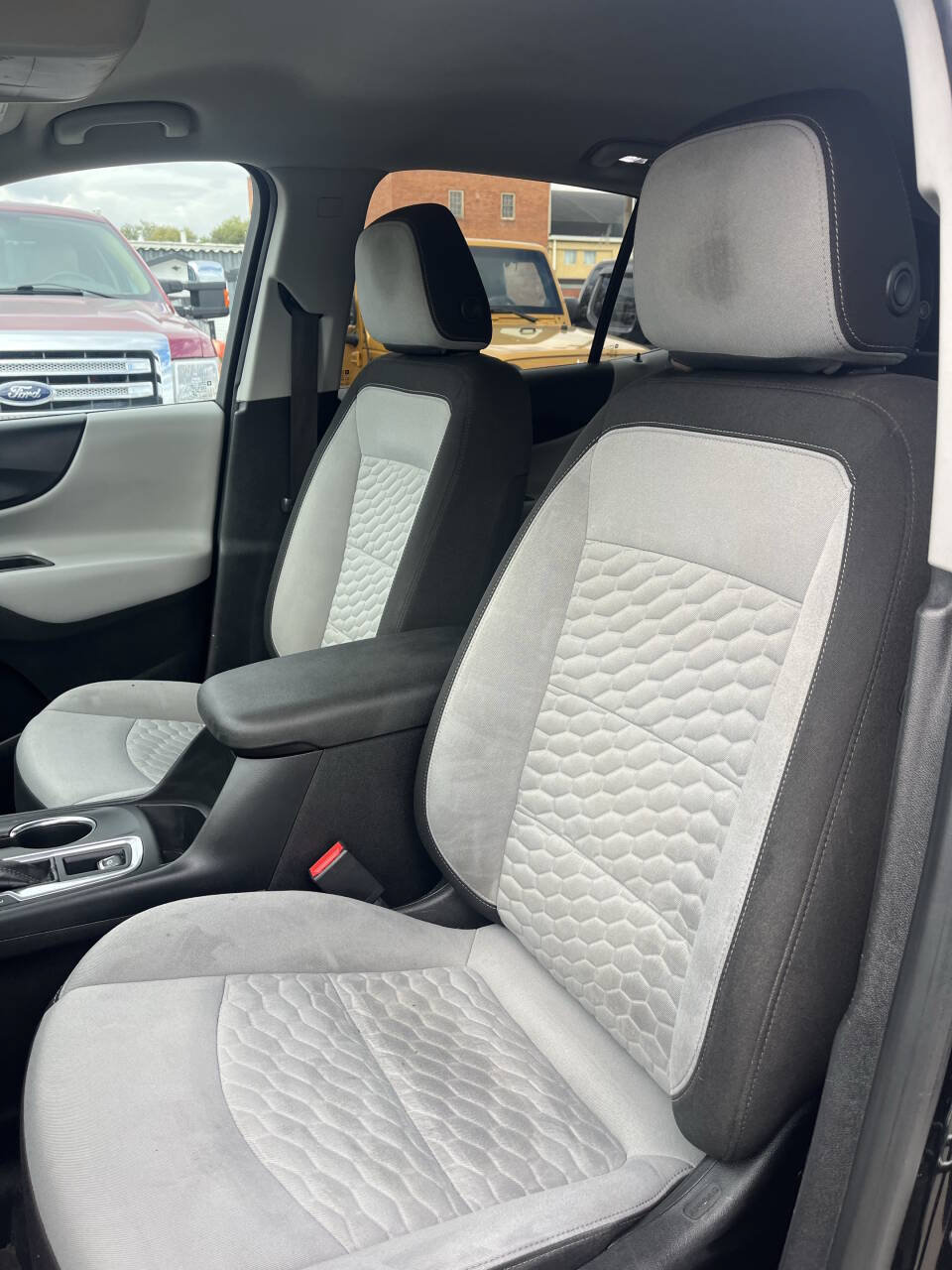 Used 2018 Chevrolet Equinox LT AWD/4WD image 14