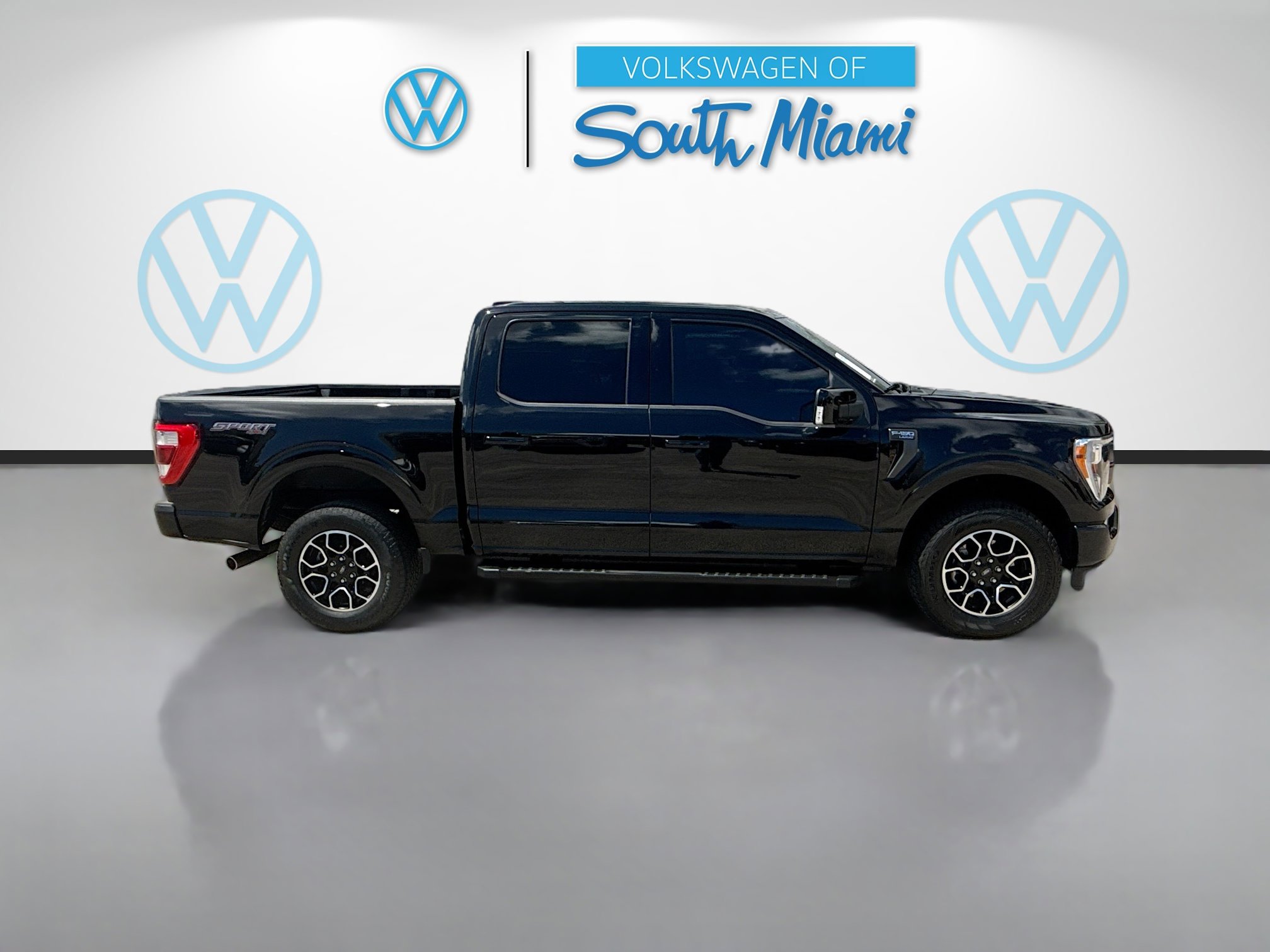 Used 2023 Ford F150 Lariat image 8