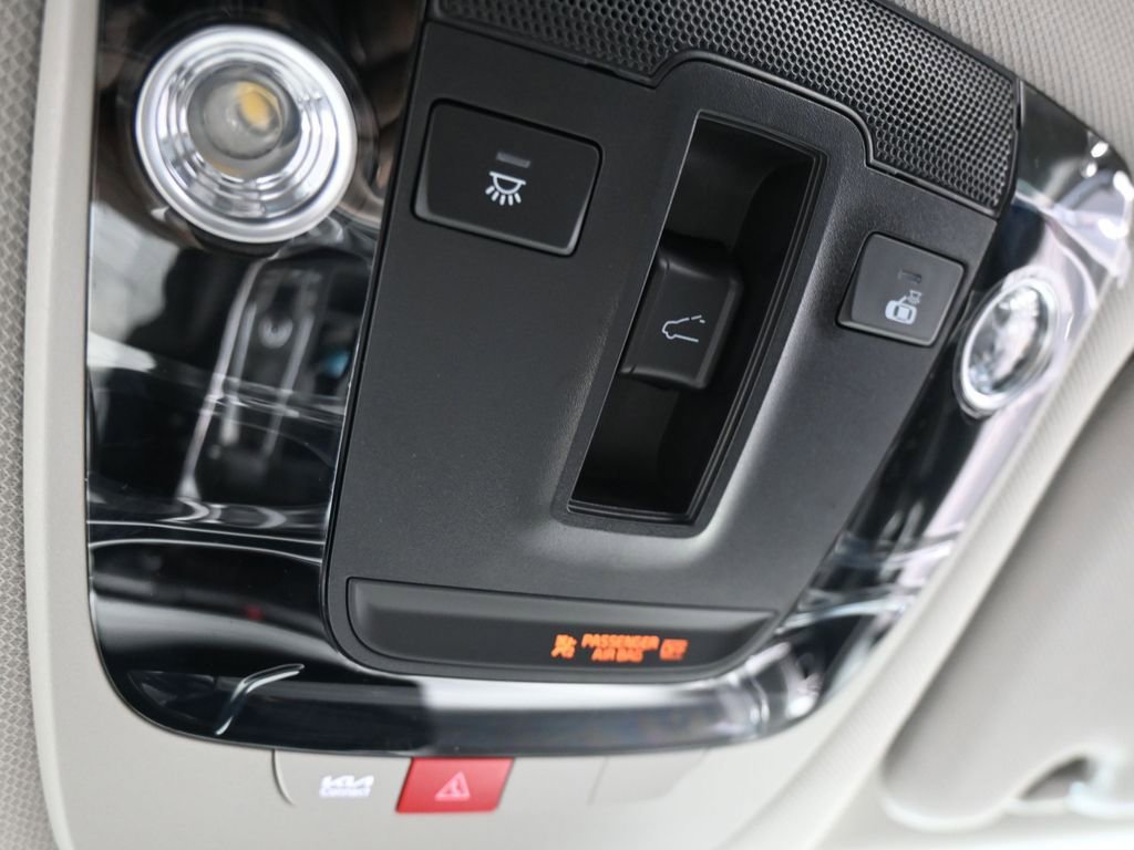 Used 2025 Kia Sorento EX w/ Panoramic Sunroof Package FWD image 27