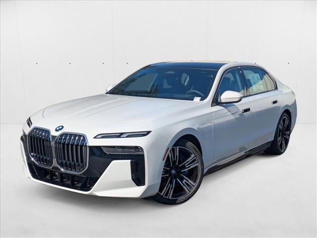 New 2026 BMW 750e xDrive w/ Premium Package image 1