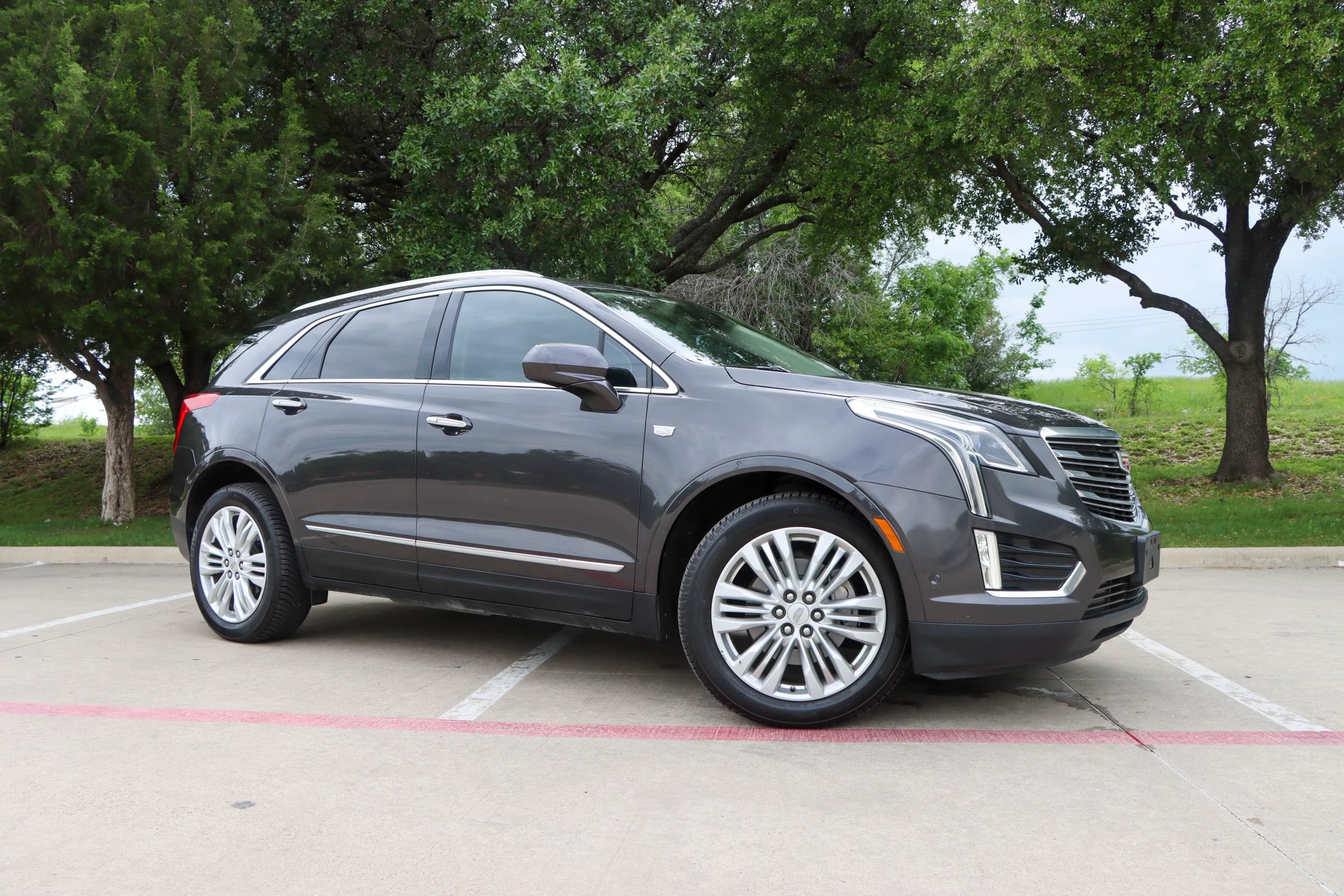 Used 2019 Cadillac XT5 Premium Luxury w/ Driver Assist Package FWD video 1