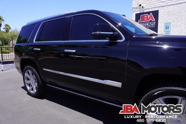Used 2018 Cadillac Escalade Premium Luxury AWD/4WD image 63