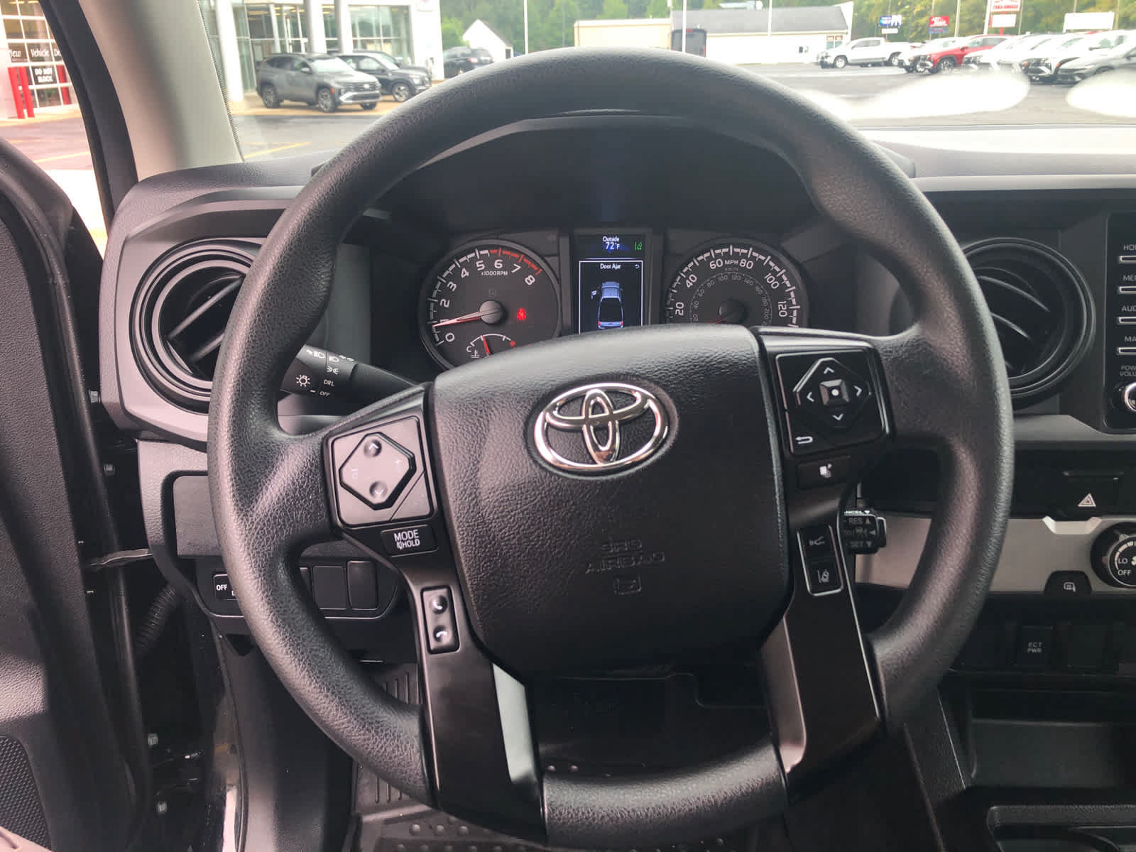 Used 2022 Toyota Tacoma SR RWD image 12