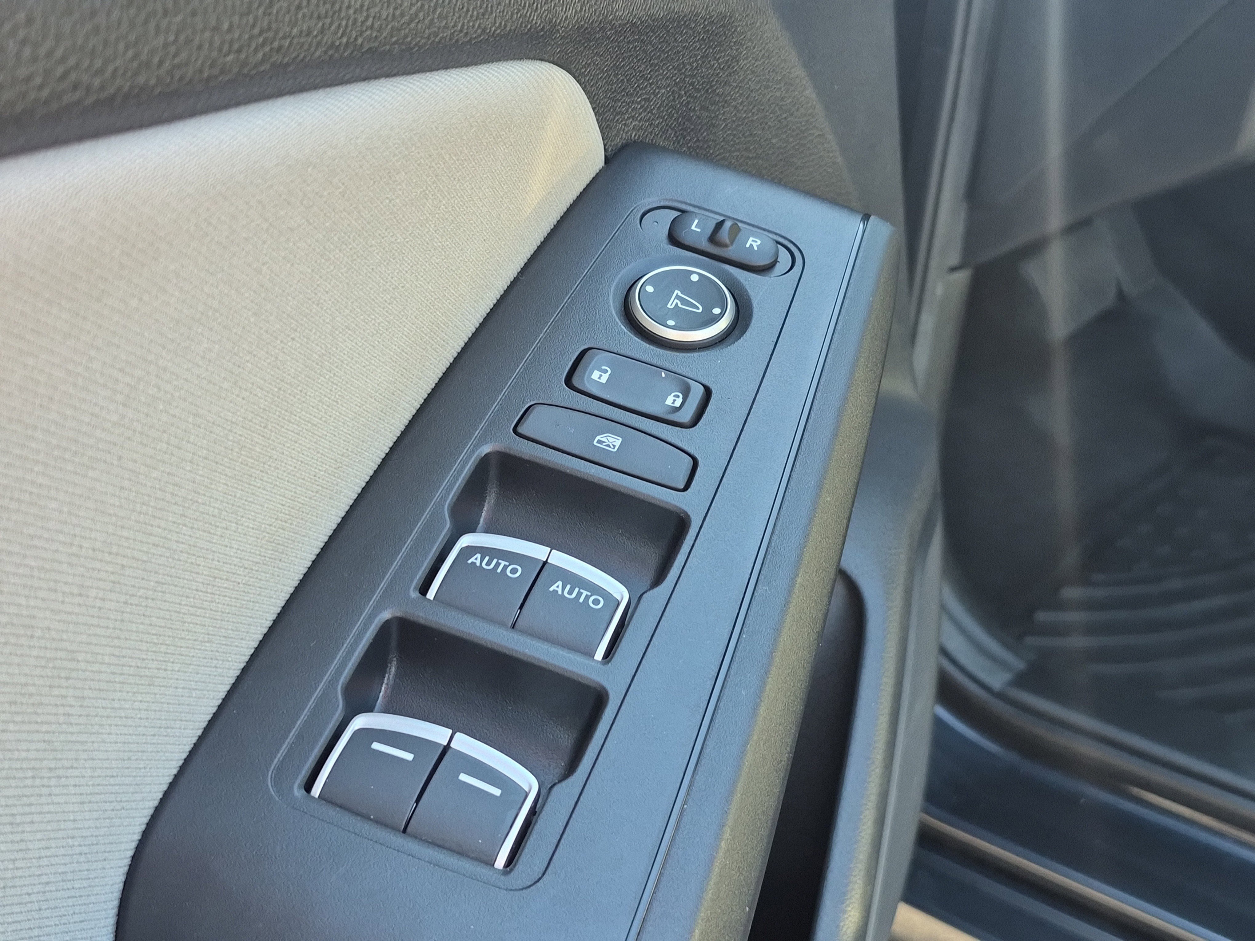 Used 2022 Honda Civic EX image 20