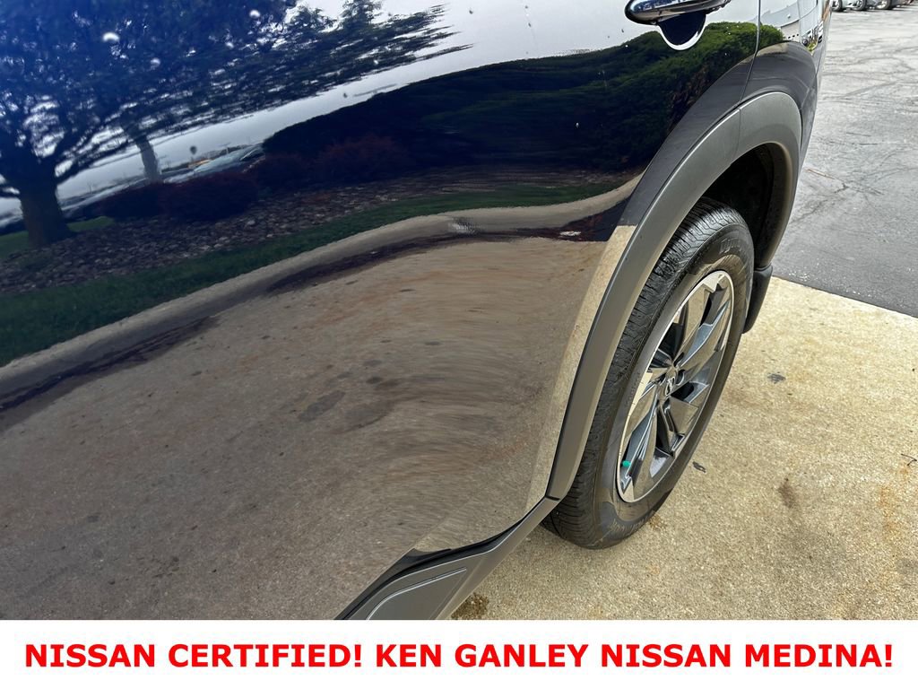 Certified 2026 Nissan Rogue SV AWD/4WD image 12