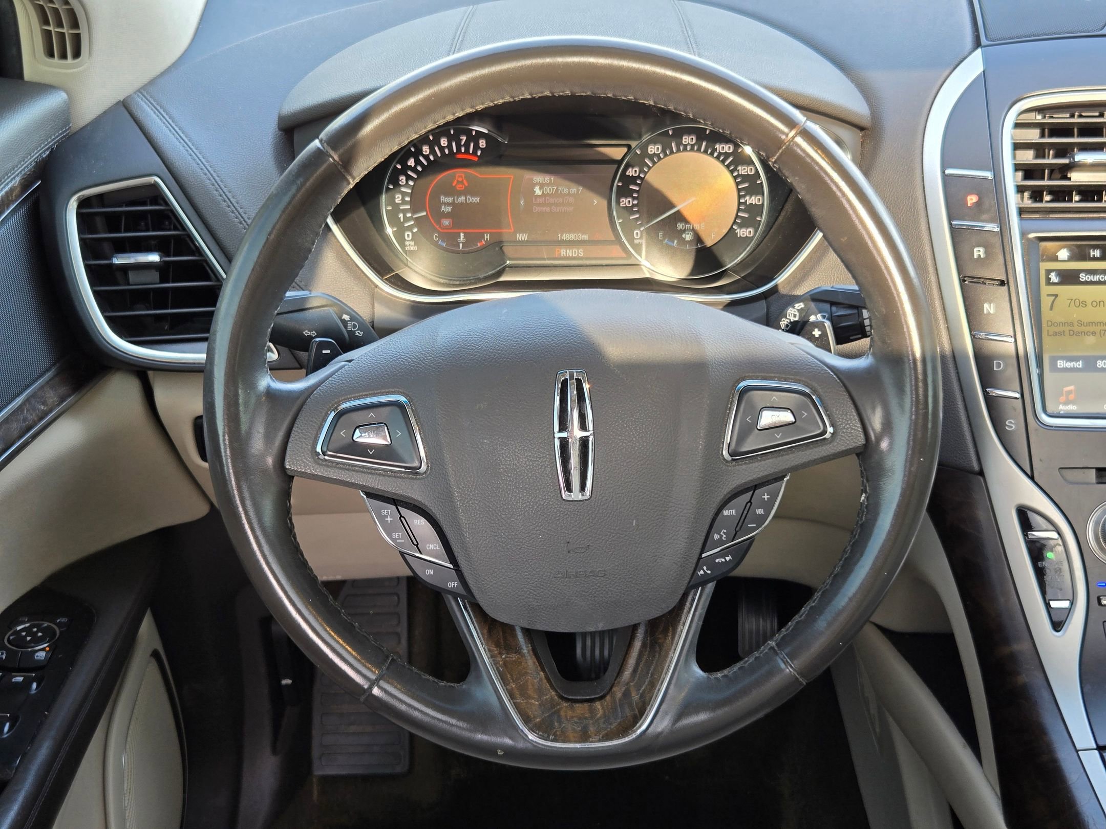 Used 2016 Lincoln MKX Reserve image 27