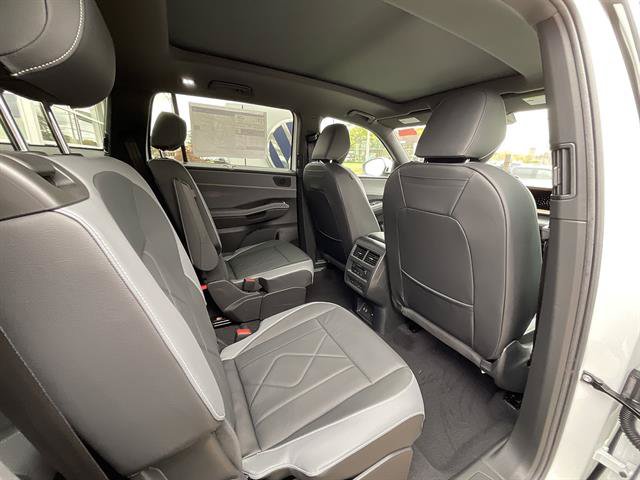 New 2027 Volkswagen Atlas SEL R-Line AWD/4WD image 6