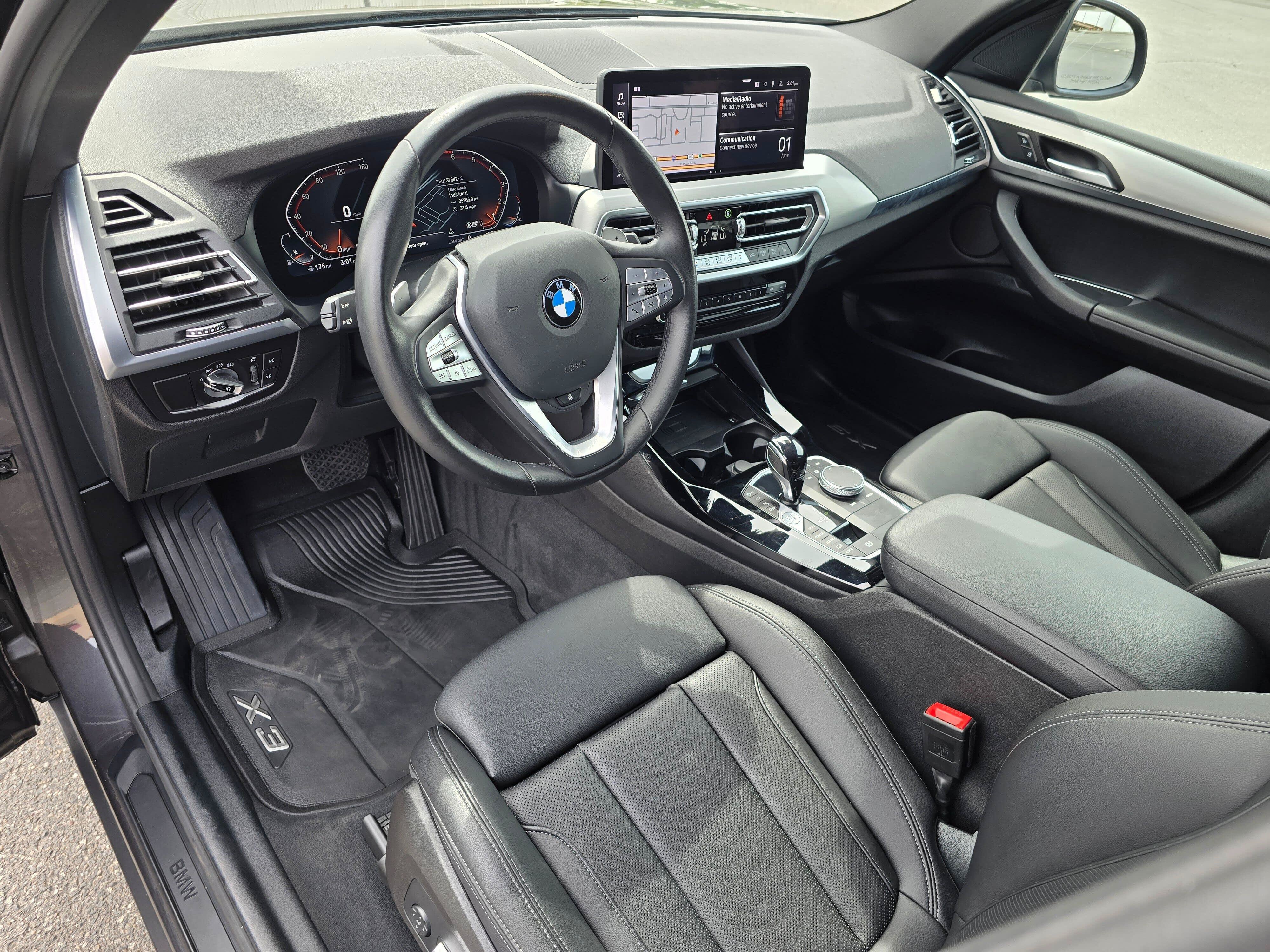 Certified 2023 BMW X3 xDrive30i w/ Premium Package AWD/4WD image 2