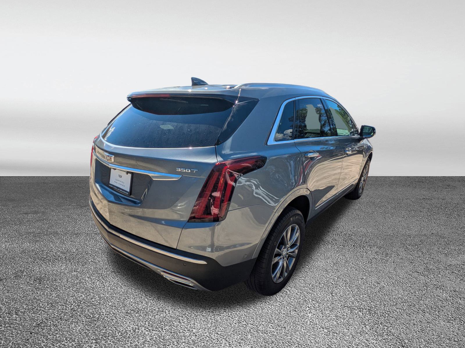 Certified 2022 Cadillac XT5 Premium Luxury w/ Technology Package image 28