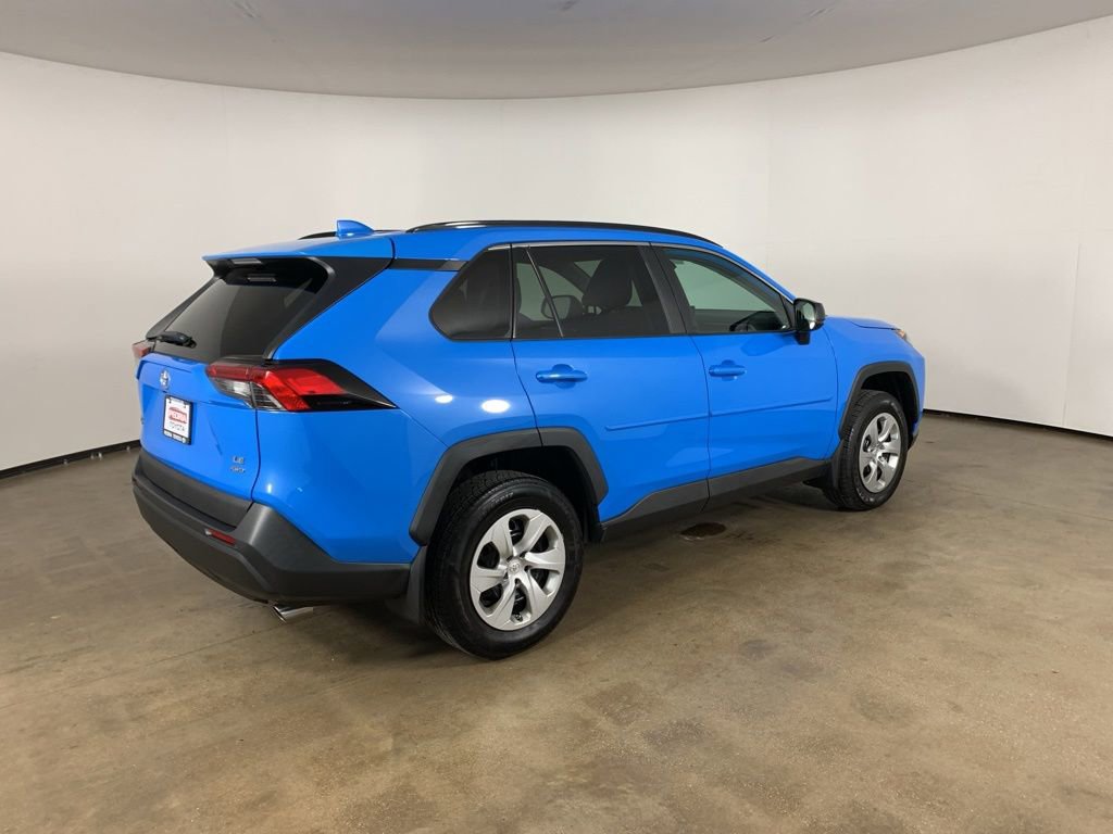 Used 2019 Toyota RAV4 LE w/ Carpet Mat Package AWD/4WD image 8