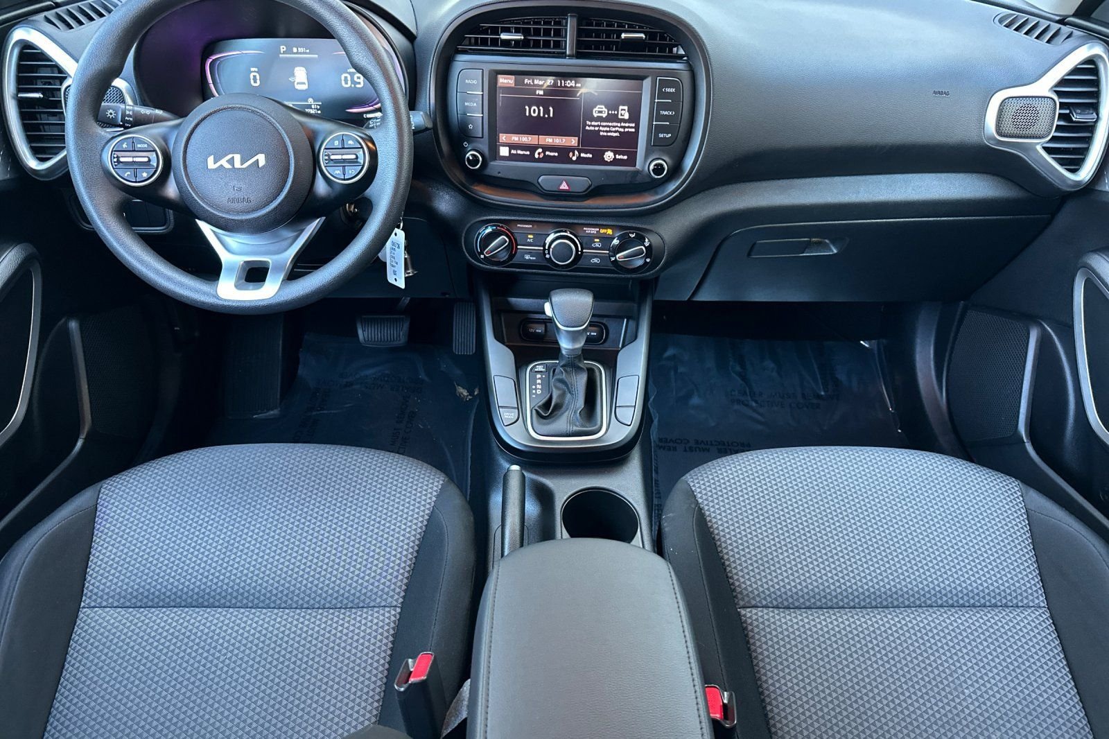 Used 2025 Kia Soul LX w/ LX Technology Package image 14