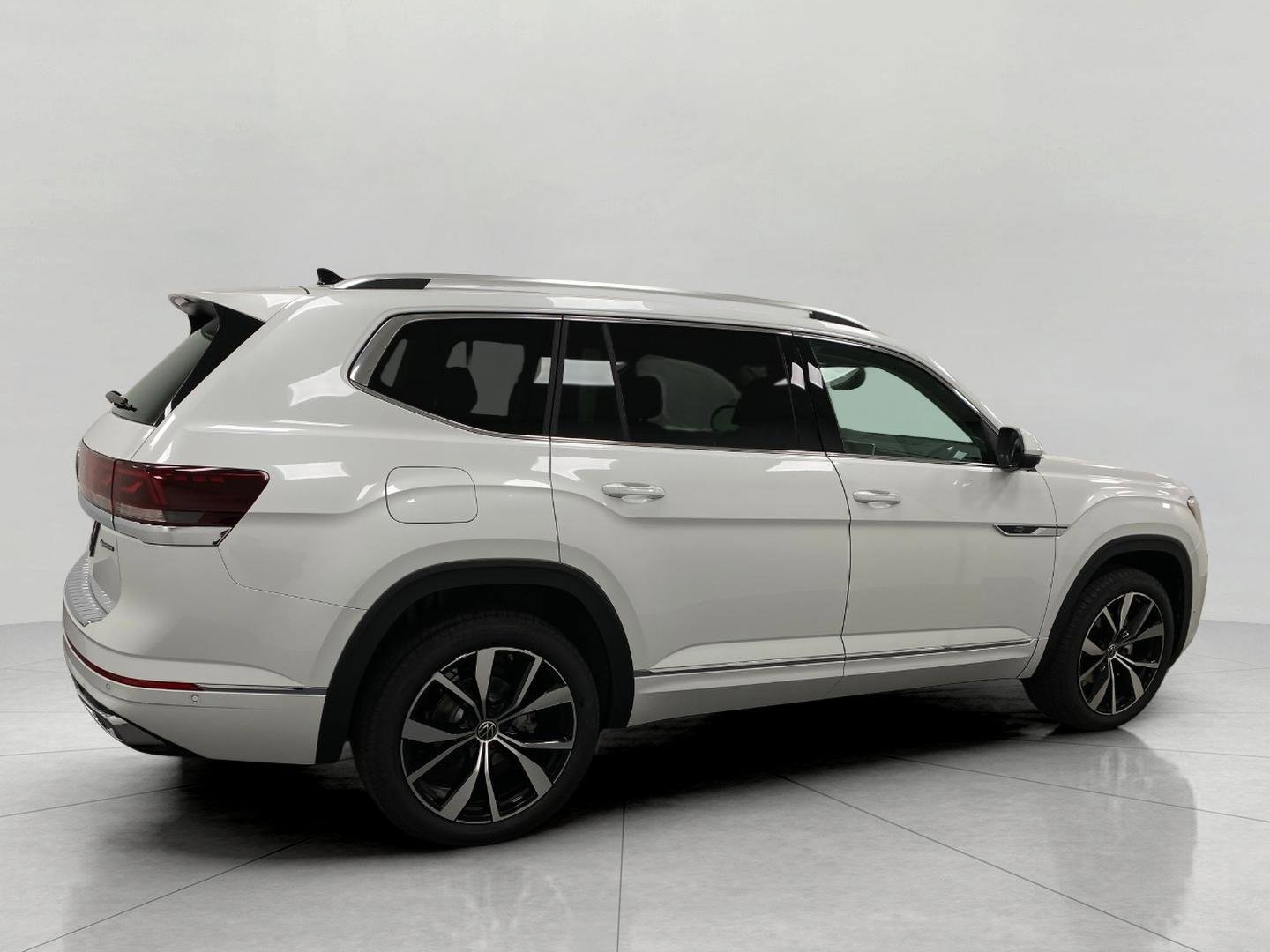 New 2026 Volkswagen Atlas SEL Premium R-Line image 2