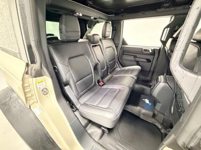 Used 2025 Ford Bronco Badlands w/ Sasquatch Package AWD/4WD image 25