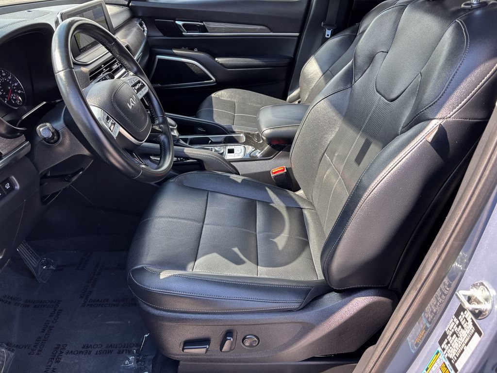 Used 2022 Kia Telluride EX w/ EX Premium Package FWD image 18