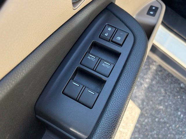 Used 2019 Honda Pilot Touring image 13