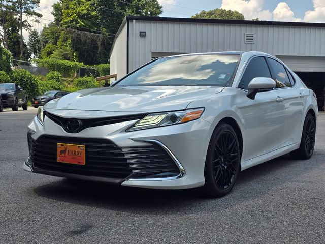 Used 2023 Toyota Camry XLE w/ Navigation Package AWD/4WD image 2