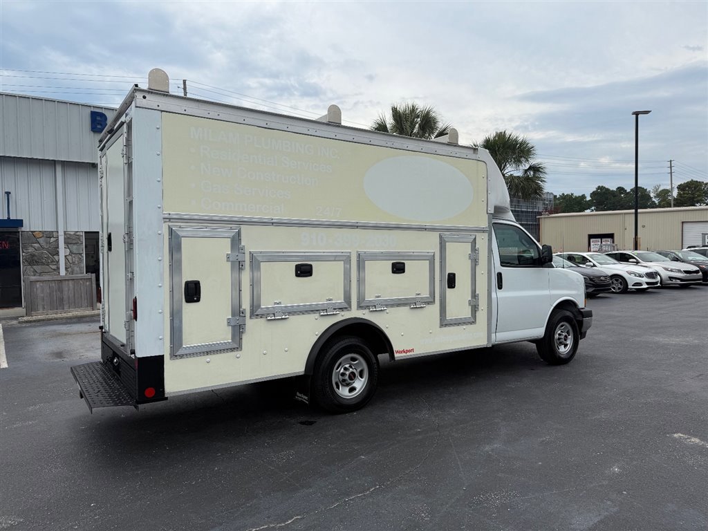 Used 2023 GMC Savana 3500 w/ Power Convenience Package image 3