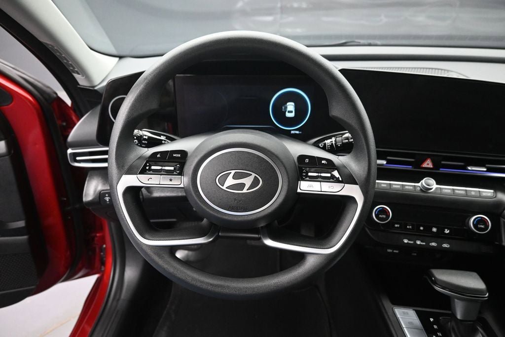 Certified 2024 Hyundai Elantra SEL FWD image 23