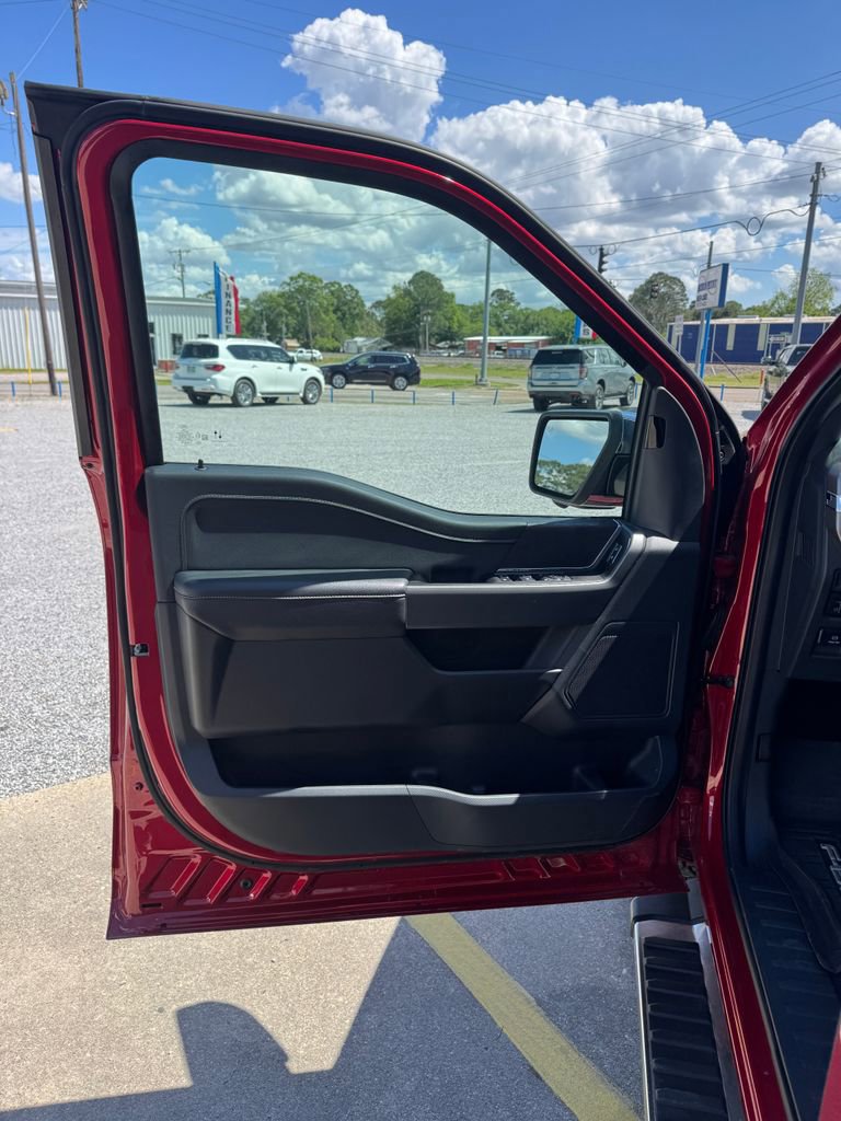 Used 2025 Ford F150 XLT w/ Equipment Group 302A MID image 8