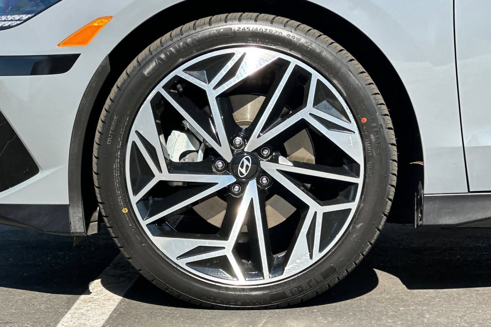 Used 2023 Hyundai Ioniq 6 SEL RWD image 26