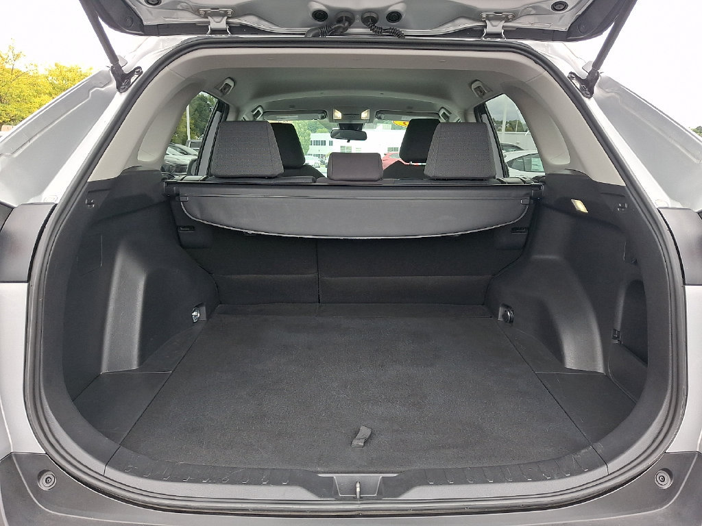Certified 2025 Toyota RAV4 XLE AWD/4WD image 28